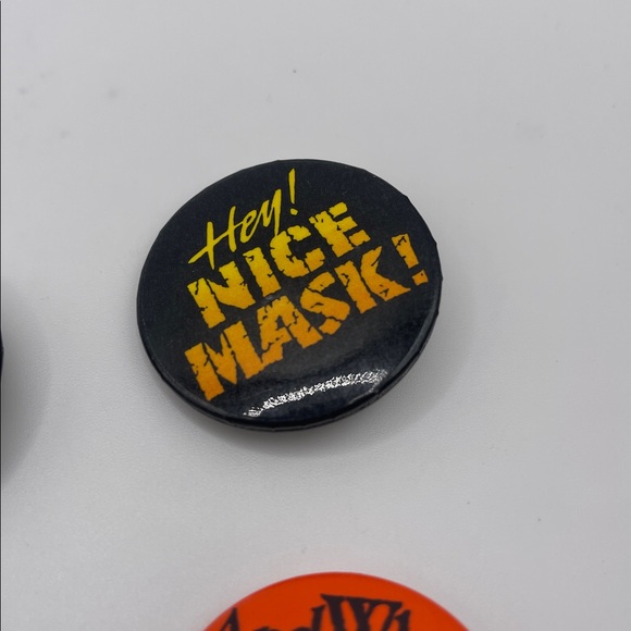 Colorful‎ Button Set - Picture 3 of 12